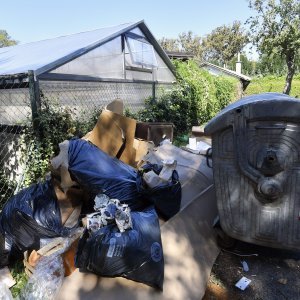 Ilegalno odbačeni krupni otpad u Zagrebu