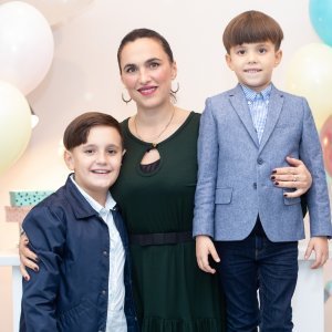 Marijana Mikulić sa sinovima