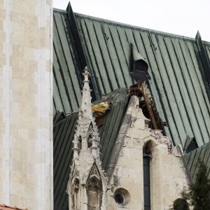 Ostatak križa s katedrale