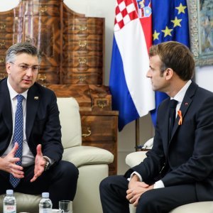 Bilateralni razgovor Plenkovića i Macrona