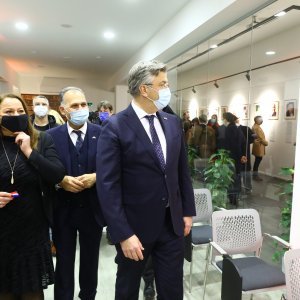 Andrej Plenković na otvorenju Romskog edukacijsko-kulturnog centra