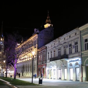 Novosadske fasada krase stihovi Đorđa Balaševića