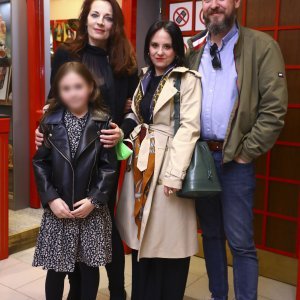 Saša Broz i njezin brat Andrej Broz sa suprugom Mirtom i kćerkom Zitom