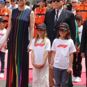 Princeza Charlene i princ Albert II. od Monaca s djecom