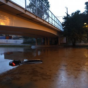 Poplavljen podvožnjak u Ljubljani