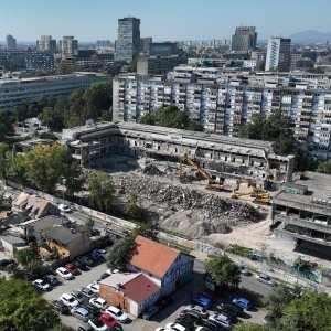 Rušenje zgrade bivše Zagrebačke banke u Paromlinskoj ulici