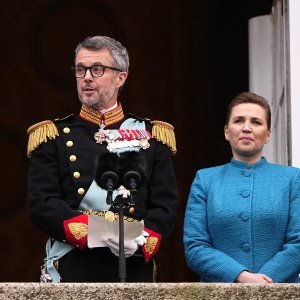 Danski kralj Frederik i premijerka Mette Frederiksen