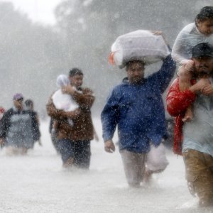 Stanovnici bježe od poplava u Texasu