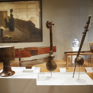Izložba glazbenih instrumenata u Metu