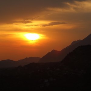 Zalazak sunca iznad kanjona rijeke Cetine