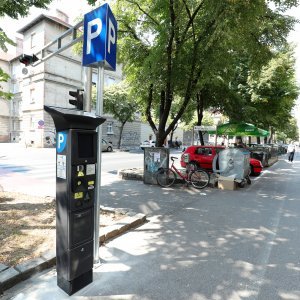 Postavljanje novih parkirnih aparata u Zagrebu