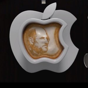 Mitovi o Steveu Jobsu žive i nakon njegove smrti