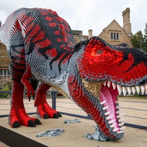 Izložba Brickosaurs