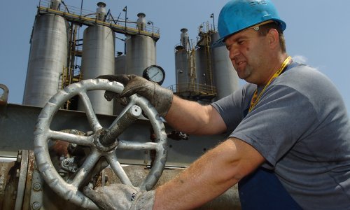 Poslodavci traže uvoz radne snage, sindikati i Vlada ne žele niti čuti za to