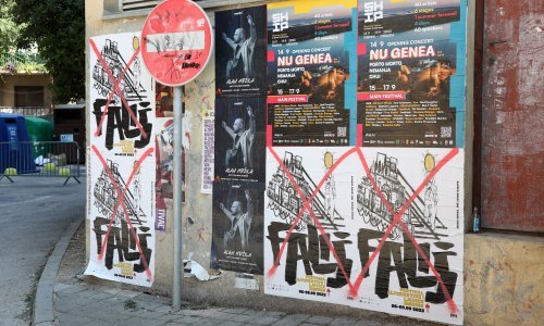 Vandalizirani plakati festivala alternative i ljevice Fališ
