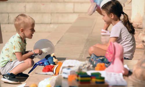 Novi podaci DZS-a: Natalitet sve manji, najviše se djece rađa ljeti, više je dječaka