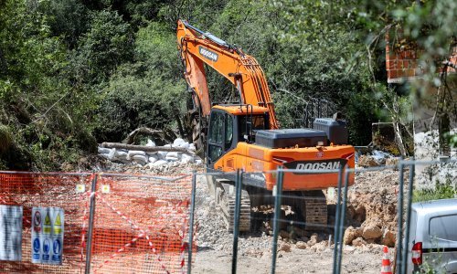 Udruge dižu uzbunu: Ministarstvo omogućilo tajkunu daljnju devastaciju Une