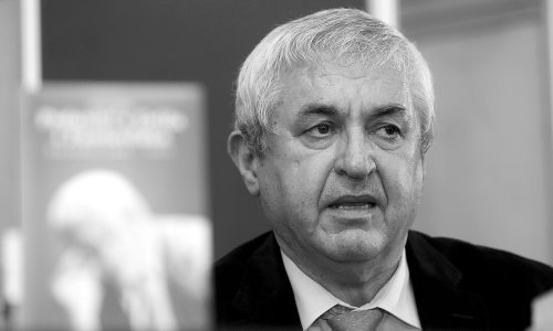 Preminuo novinar i kolumnist Milan Ivkošić