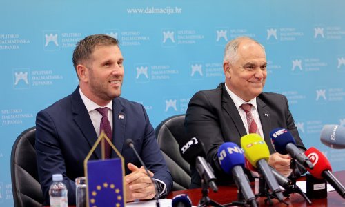 Srednjoškolci Splitsko-dalmatinske županije dobit će besplatne udžbenike