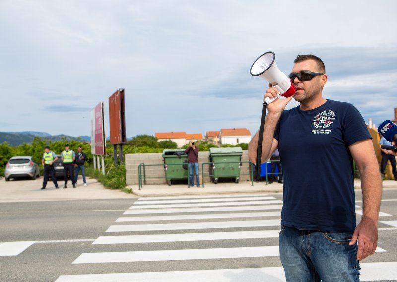 Priveden Ivo Matičević, prosvjednik koji je sam prosvjedovao u Opuzenu