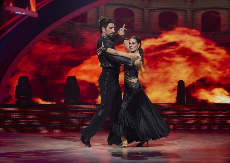U superfinalu 'Plesa sa zvijezdama' glasovima publike pobjedu su odnijeli Slavko i Gabriela