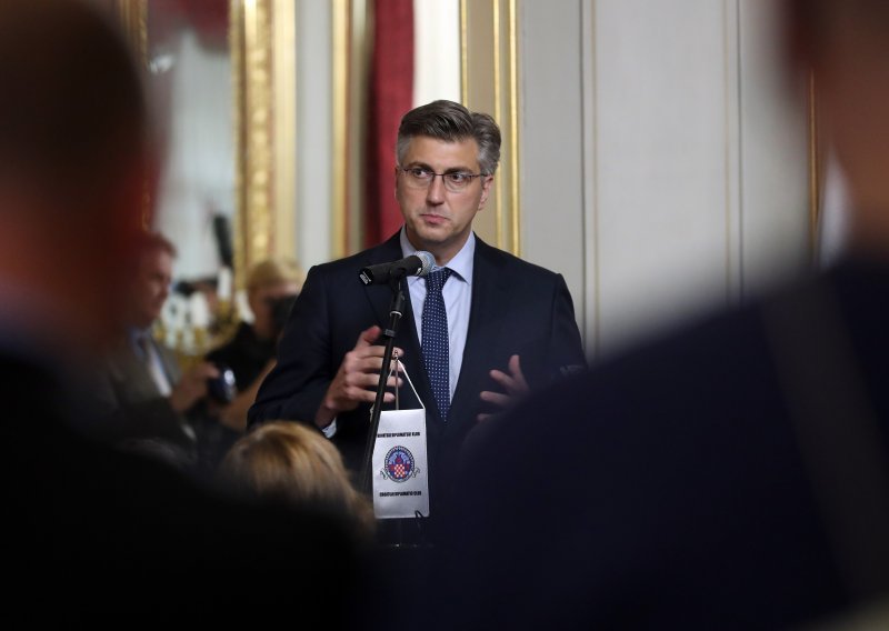 Plenković kaže da su 'uplivi' u izbore velika prijetnja demokraciji