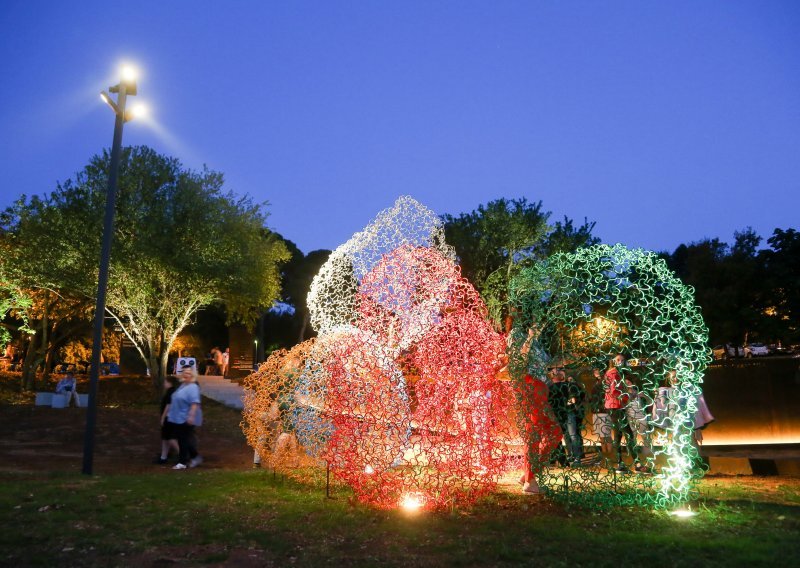 [FOTO] Otvoren Verudela art park, pogledajte koje će skulpture tamo biti trajno postavljene
