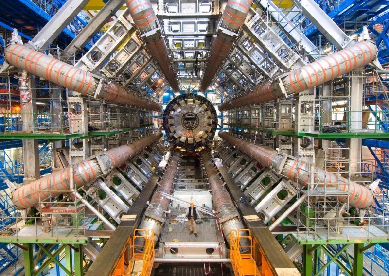 CERN odbio obnoviti ugovor s Microsoftom: 'Od sada koristimo svoj softver'