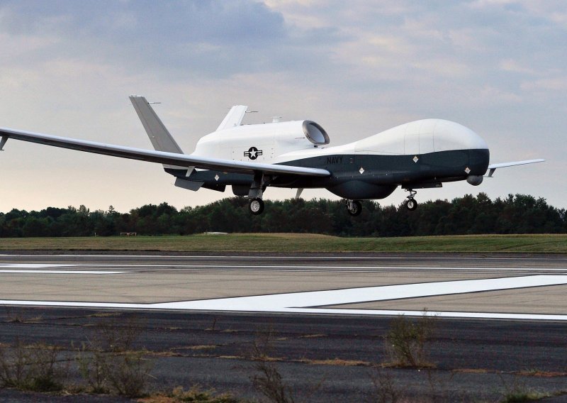 SAD potvrdio: Iranskim projektilom oboren je američki dron u međunarodnom zračnom prostoru