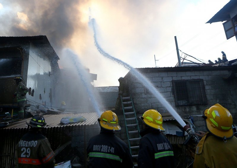 Najmanje 24 mrtvih u požaru u skladištu šibica