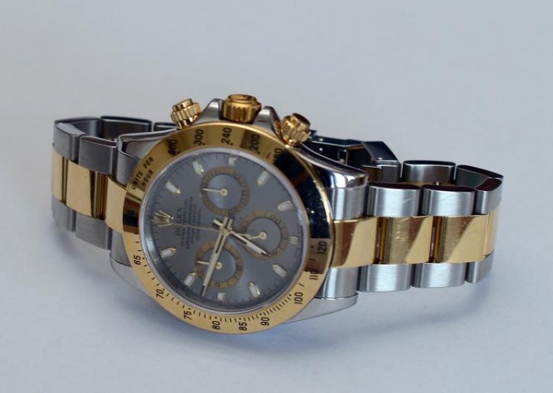 Doznajemo što je prodano na varaždinskoj aukciji luksuznih satova i nakita