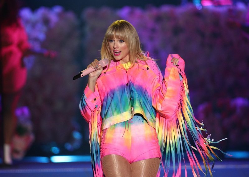 Ugovor koji je podijelio javnost: Taylor Swift u borbi za prava na glazbu koju je stvarala godinama