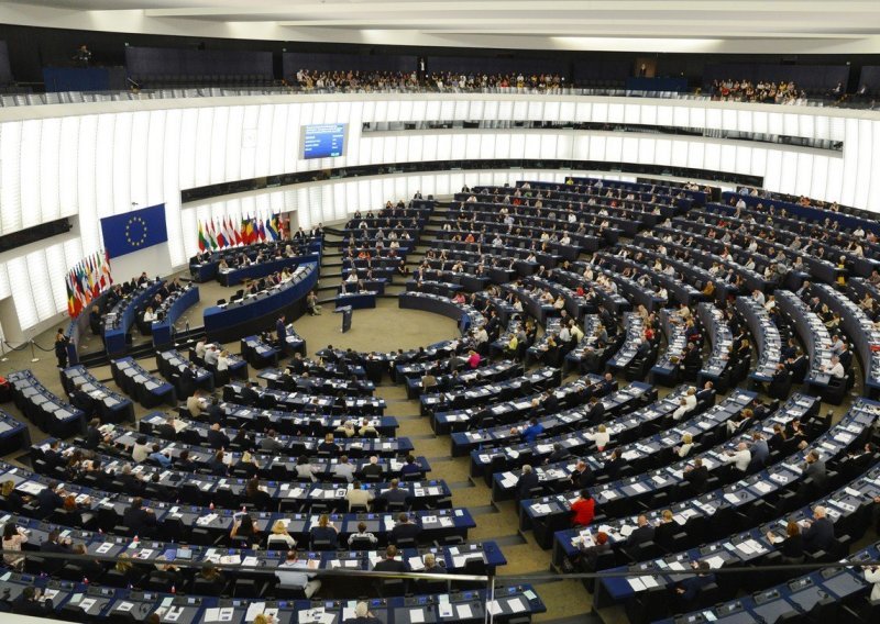 Hrvatski europarlamentarci ugurali se u razne odbore, pogledajte za kojim je nastala najveća pomama