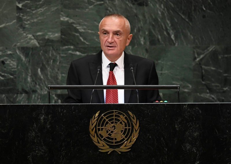Albanski parlament izglasao opoziv predsjednika Ilira Mete