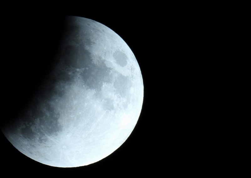 Nova utrka za Mjesec u punom je jeku, a znanstvenici predviđaju izgradnju svemirskih baza