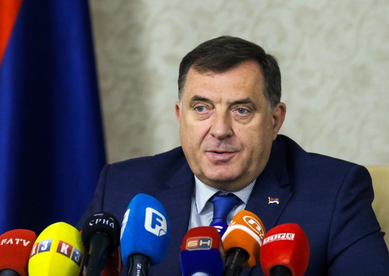 Dodik tvrdi da je BiH nestabilna, najavljuje dodatnu destabilizaciju ako ga 'izguraju' iz vlasti