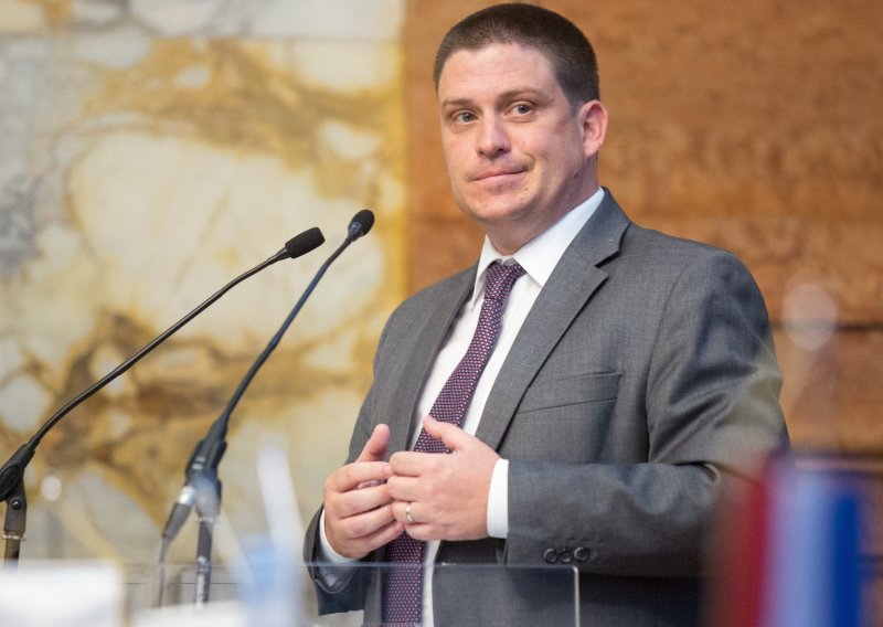 Butković: Tolušić ne razmišlja o osvetama, u Saboru će nastaviti pomagati HDZ-u