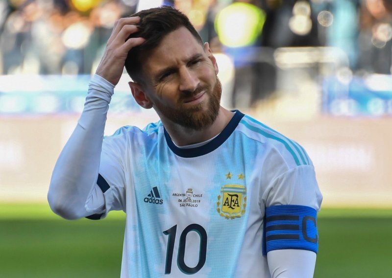 Leo Messi vrijeđao je suce, tukao se s protivnicima, zaradio crveni karton; sad je doznao kaznu za svoja nedjela
