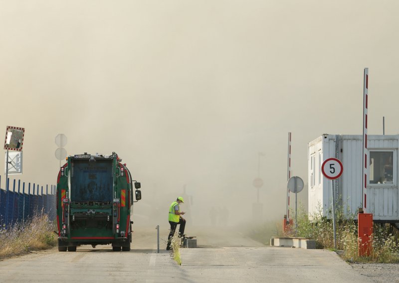 [FOTO/VIDEO] Miris paljevine osjećao se u cijelom Zagrebu, evo što pokazuju nova mjerenja zagađenja zraka nakon požara