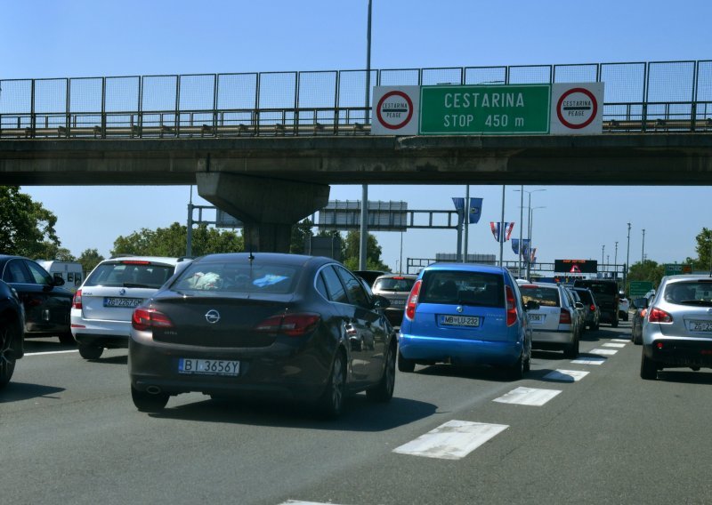 Gust promet otežava nesreća između čvorova Ogulin i Bosiljevo II u smjeru Zagreba