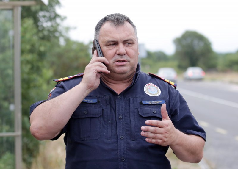 Tucaković: Požar je pod potpunom kontrolom, sanira se požarište
