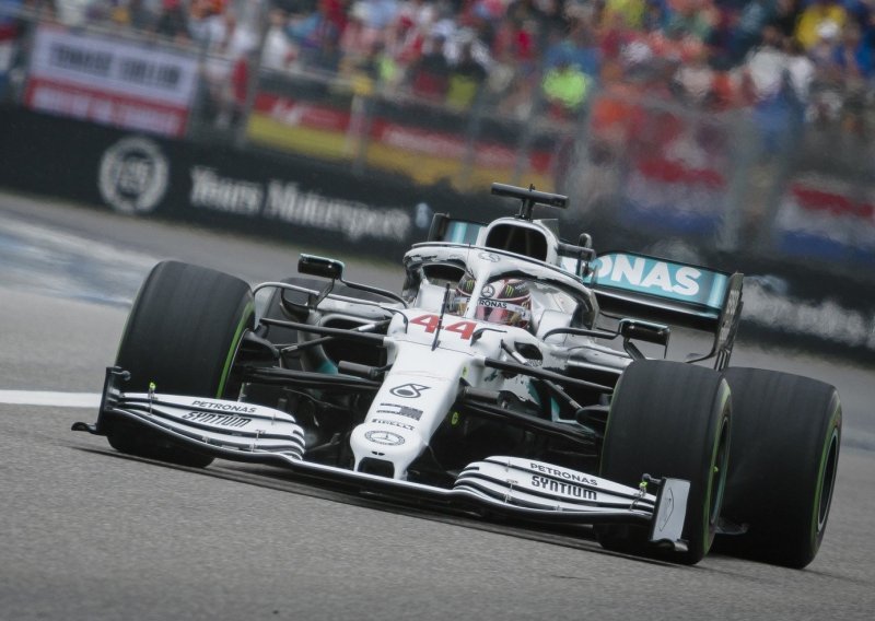 Hamilton nije osvojio bodove u Hockenheimu, ali su mu nakon utrke ipak 'poklonjeni'