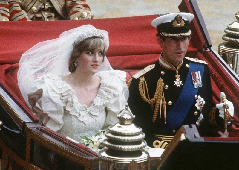 Inspirirane vjenčanicom princeze Diane: Ove omražene haljine ponovno proživljavaju svojih pet minuta slave