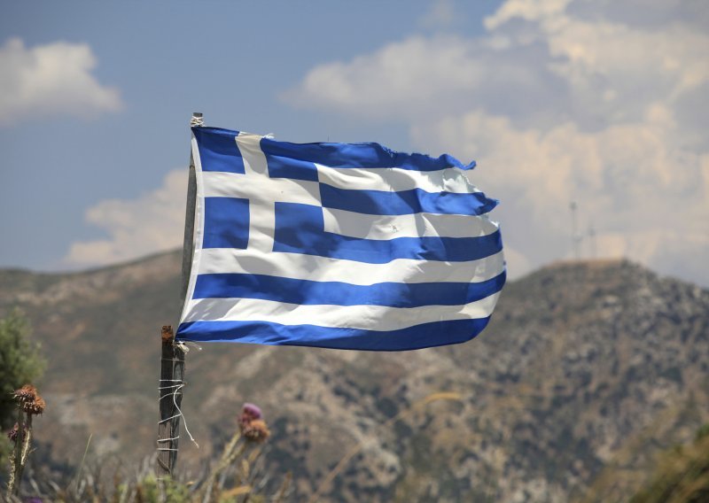 MMF popustio: Grčka plaća četiri rate duga odjednom