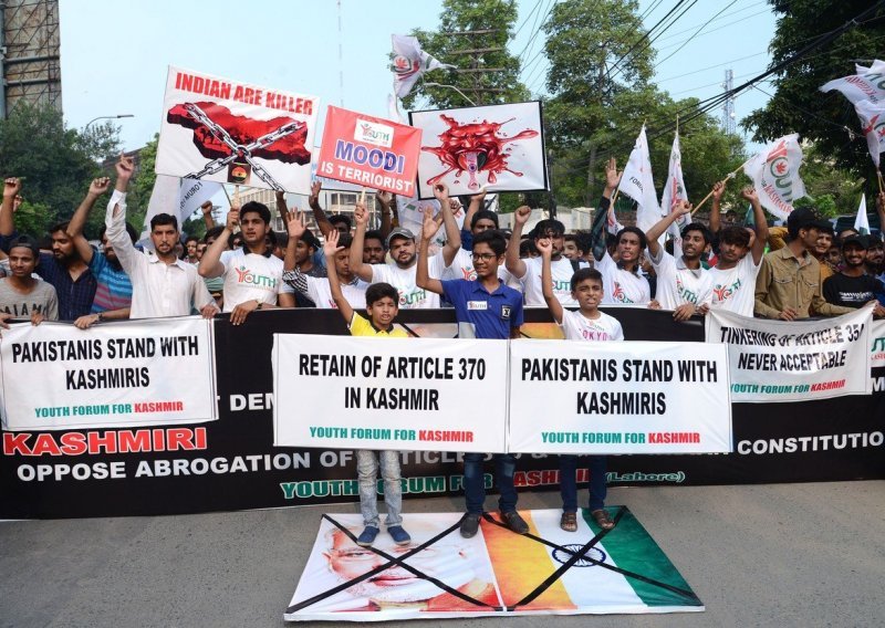Kina optužila Indiju da odlukom o Kašmiru krši njezin teritorijalni suverenitet