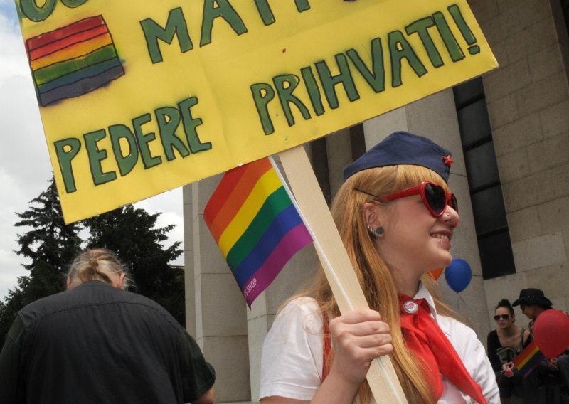 Hoće li država štititi podatke o istospolnim zajednicama?