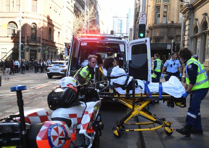 Uhićeni 21-godišnji napadač nožem u Sydneyu nije bio terorist, tvrdi policija