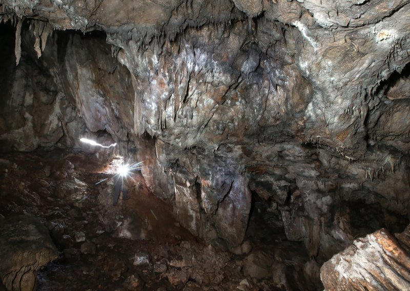 Speleolozi na Velebitu spojili dvije velike jame u speleološki sustav dulji od 41 km
