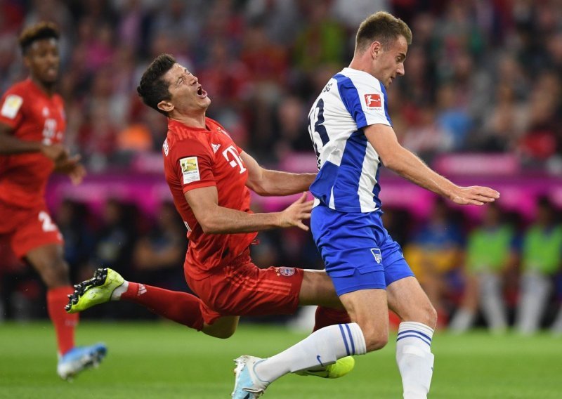 Niko Kovač u obranu naslova krenuo kiksom; Hertha iznenadila u Münchenu