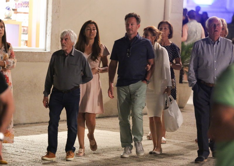 Guštanje u Dubrovniku: Bernie Ecclestone i Geri Halliwell sa supružnicima večerali u poznatom restoranu